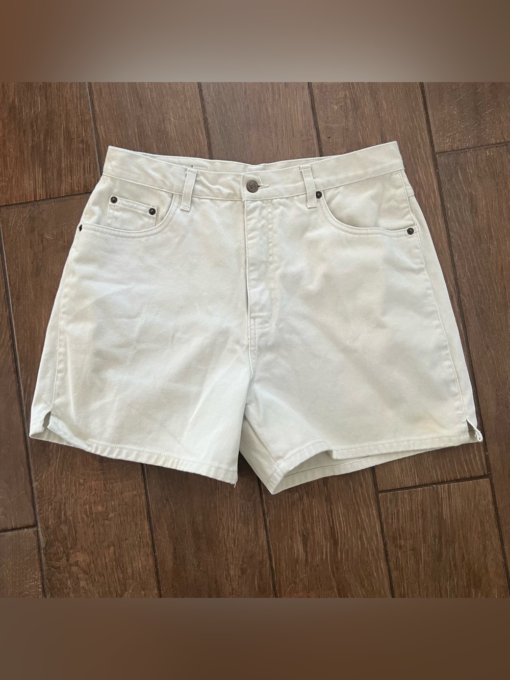 Vintage Bill Blass Khaki High Rise Denim Shorts size 14